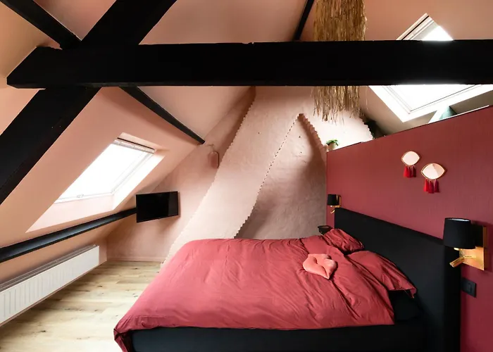 Romantic Flat Heart Of Bruges
